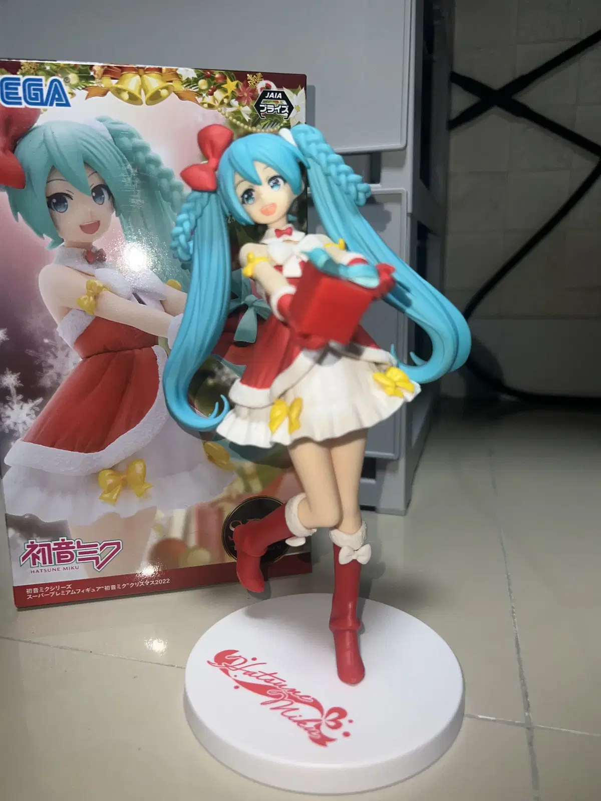 初音ミククリスマスサンタフィギュア